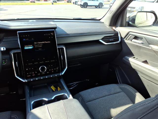 Used 2025 GMC Acadia Elevation image 33