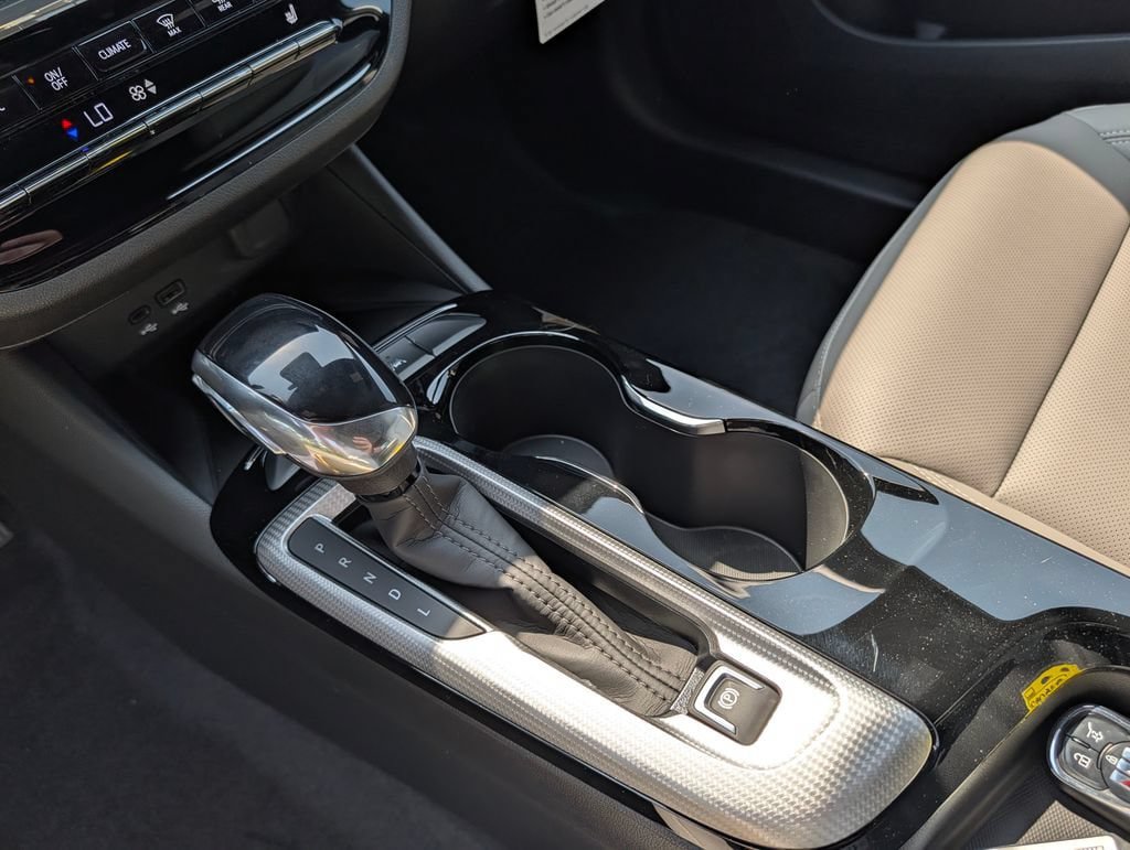 New 2026 Buick Envista Sport Touring FWD image 17
