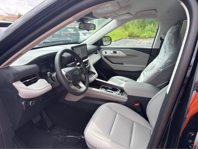New 2026 Ford Explorer Active w/ Active Comfort Package AWD/4WD image 11