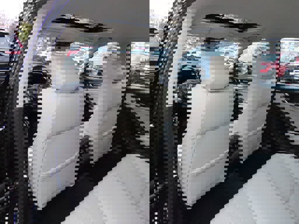 Used 2018 Honda Accord EX-L image 15