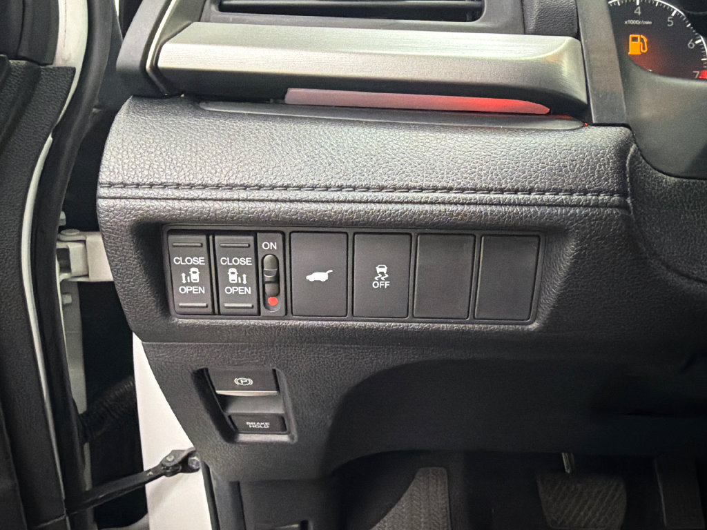 Used 2025 Honda Odyssey Sport-L image 34