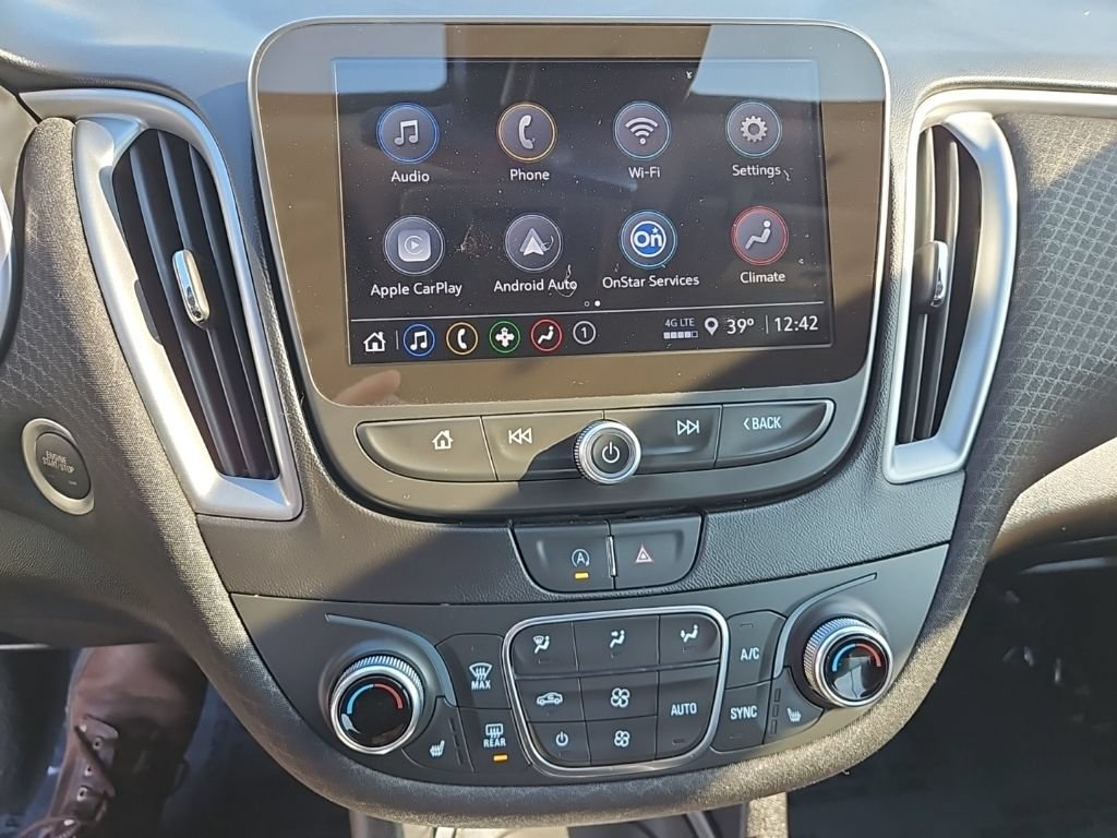 Used 2025 Chevrolet Malibu LT FWD image 15