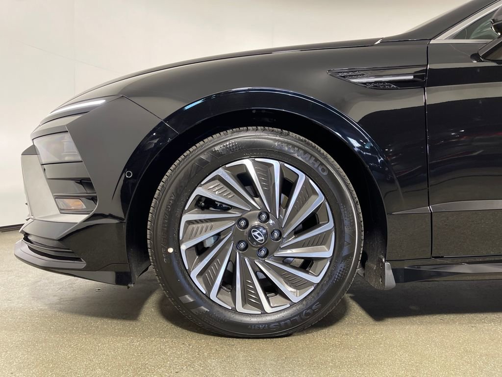 New 2026 Hyundai Sonata Limited image 11