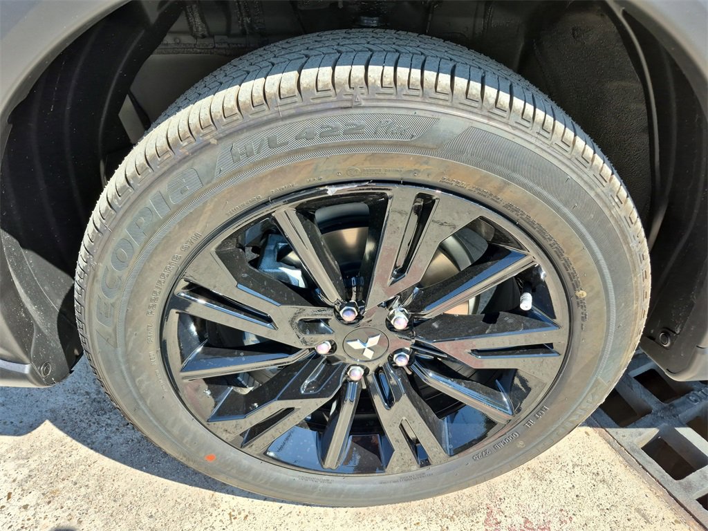 New 2026 Mitsubishi Eclipse Cross LE image 26