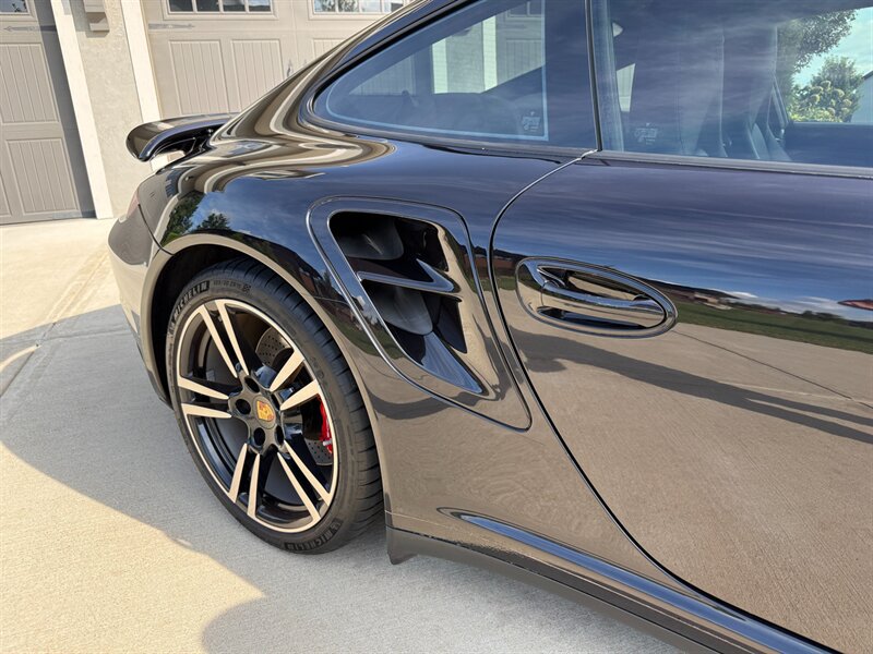 Used 2011 Porsche 911 Turbo AWD/4WD image 44