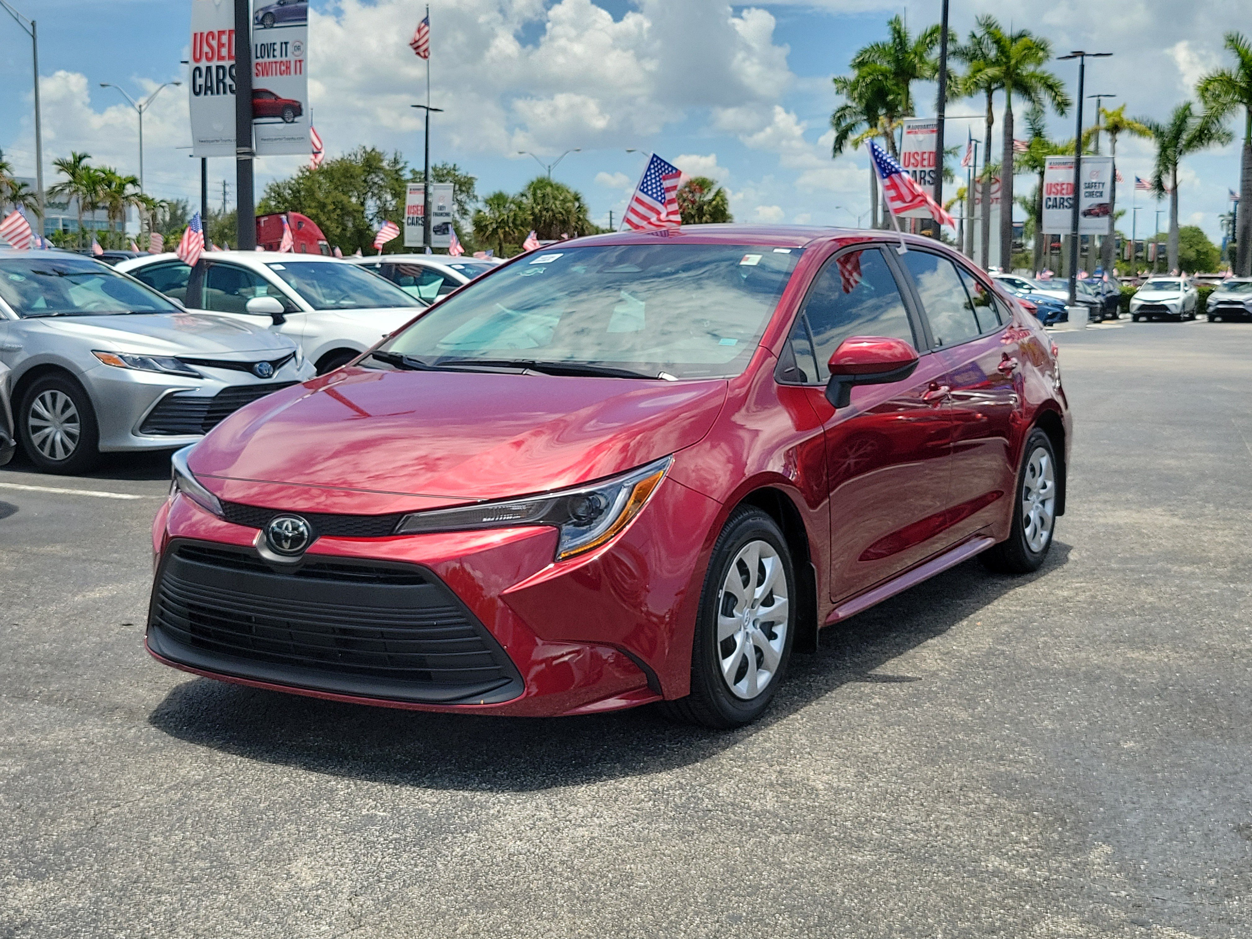 Used 2025 Toyota Corolla LE FWD image 6