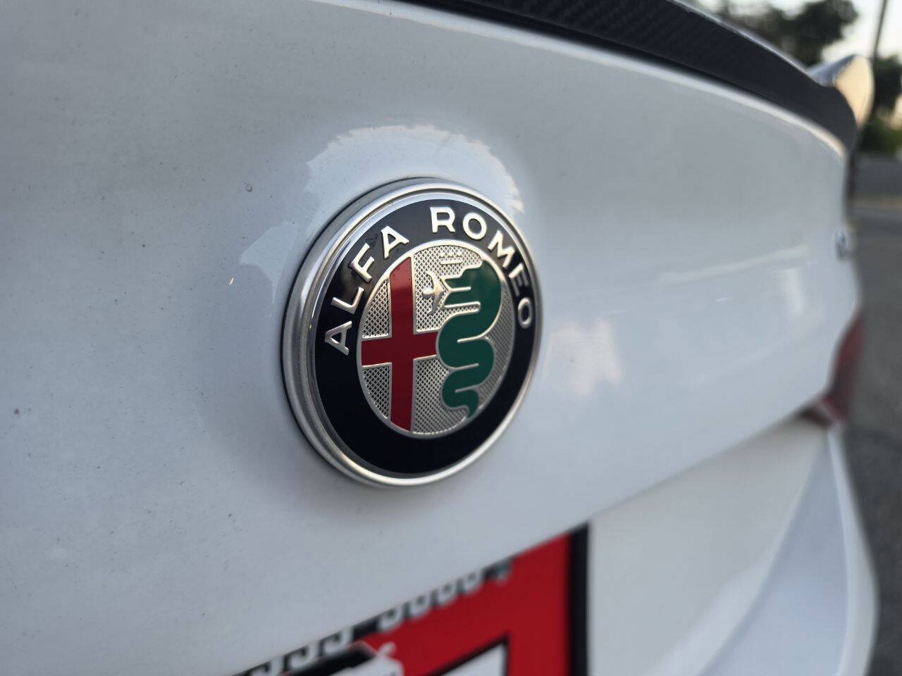 Used 2018 Alfa Romeo Giulia RWD image 16