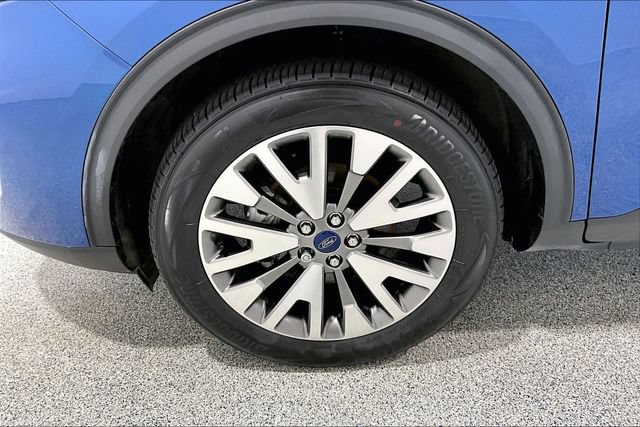 Used 2022 Ford Escape Titanium w/ Class II Trailer Tow Package AWD/4WD image 42