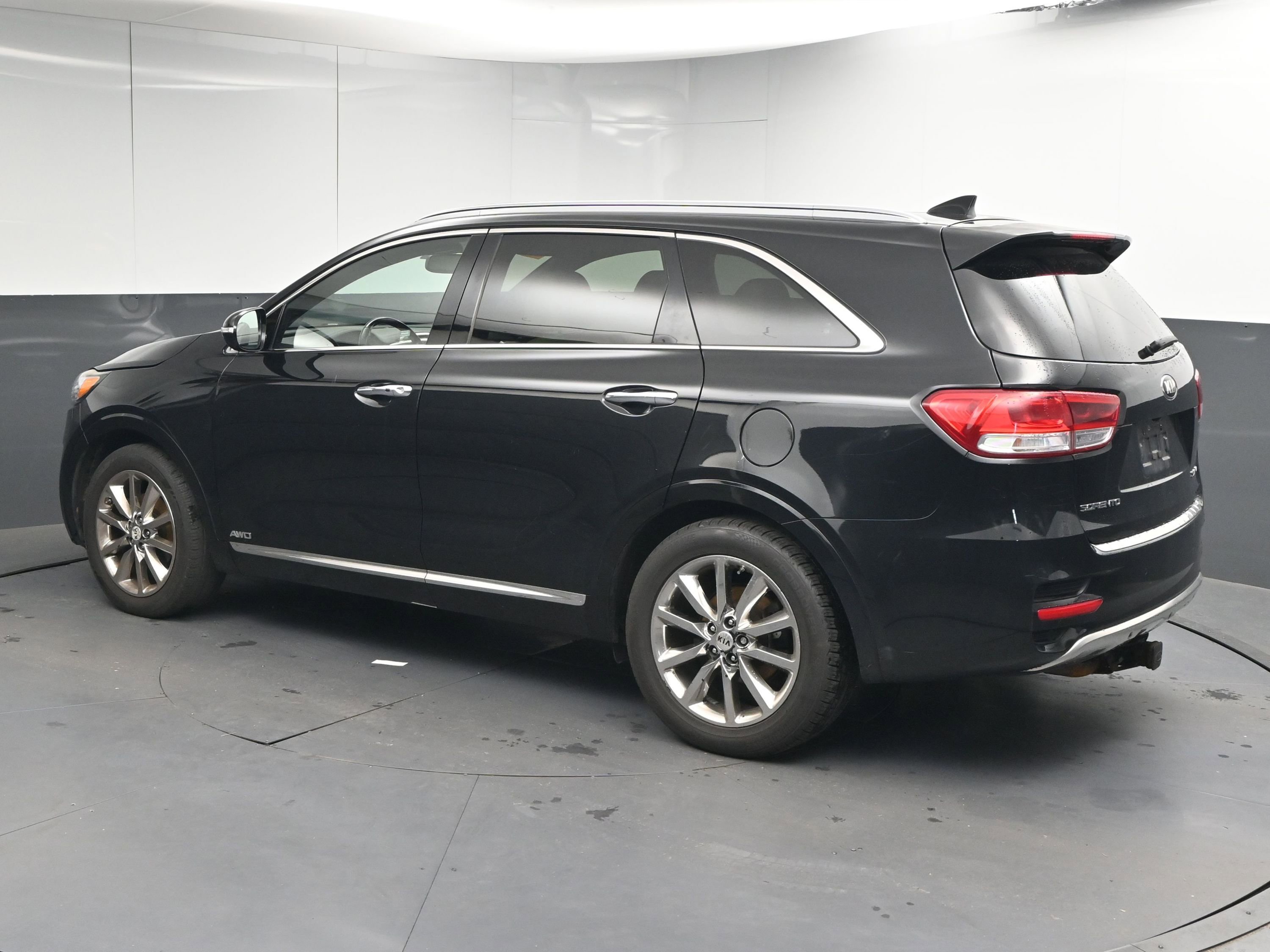 Used 2016 Kia Sorento SX image 6