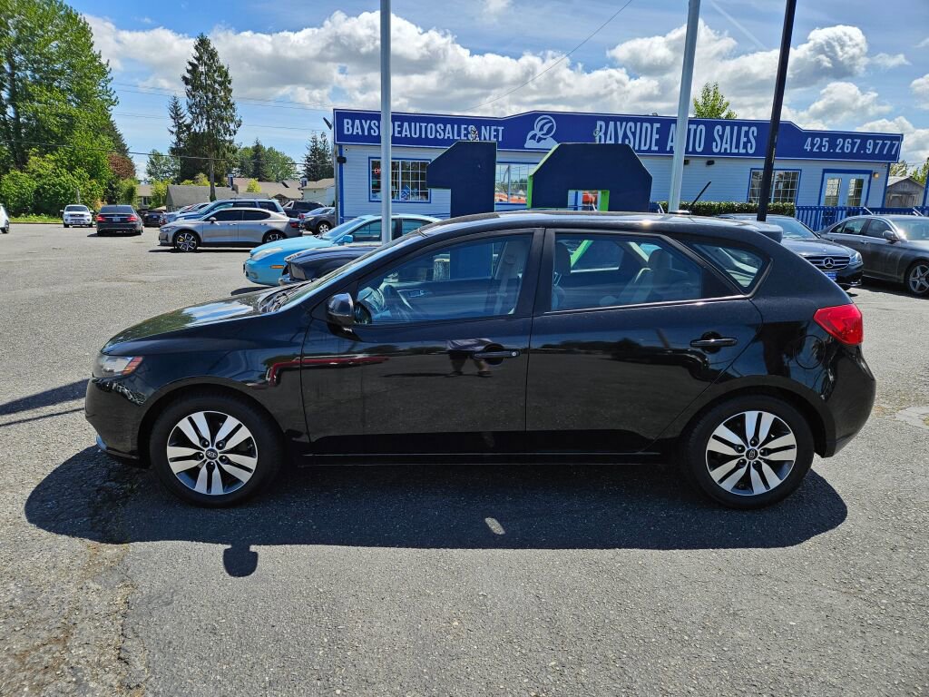 Used 2013 Kia Forte EX FWD image 2