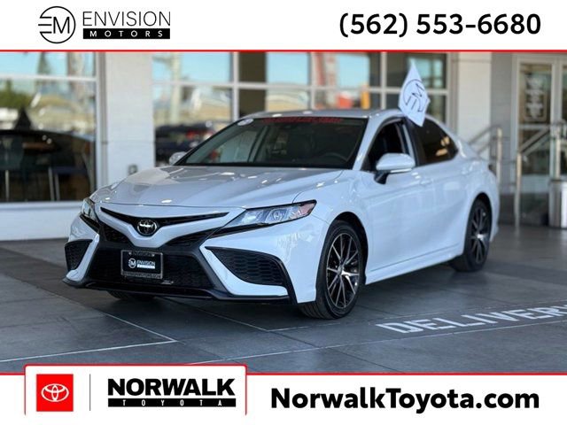 Used 2024 Toyota Camry SE