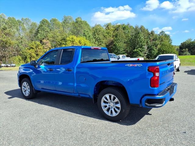 New 2026 Chevrolet Silverado 1500 Custom w/ LPO, Dark Essentials Package image 3