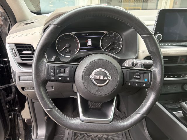 Used 2023 Nissan Rogue SV w/ SV Premium B Package FWD image 14