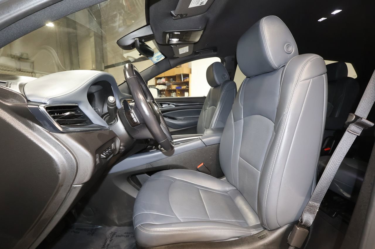 Used 2024 Buick Enclave Premium image 23