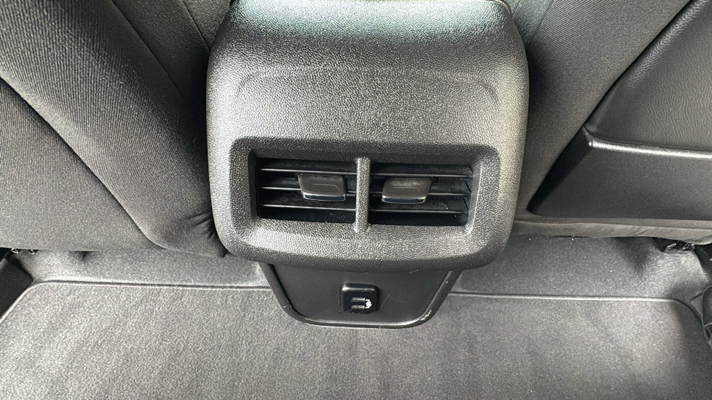 Used 2018 GMC Terrain SLE AWD/4WD image 29