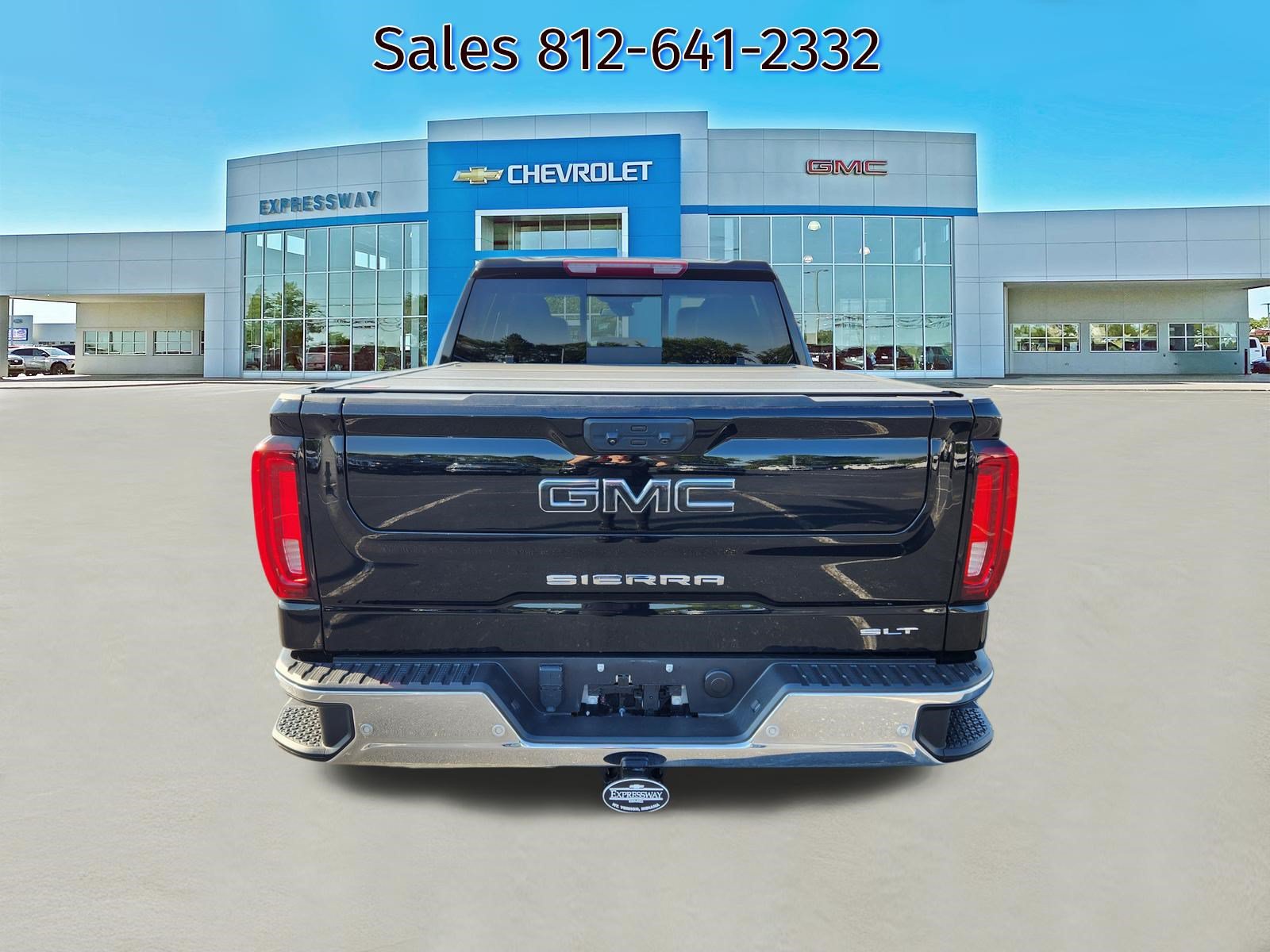 Used 2024 GMC Sierra 1500 SLT w/ SLT Premium Plus Package AWD/4WD image 6