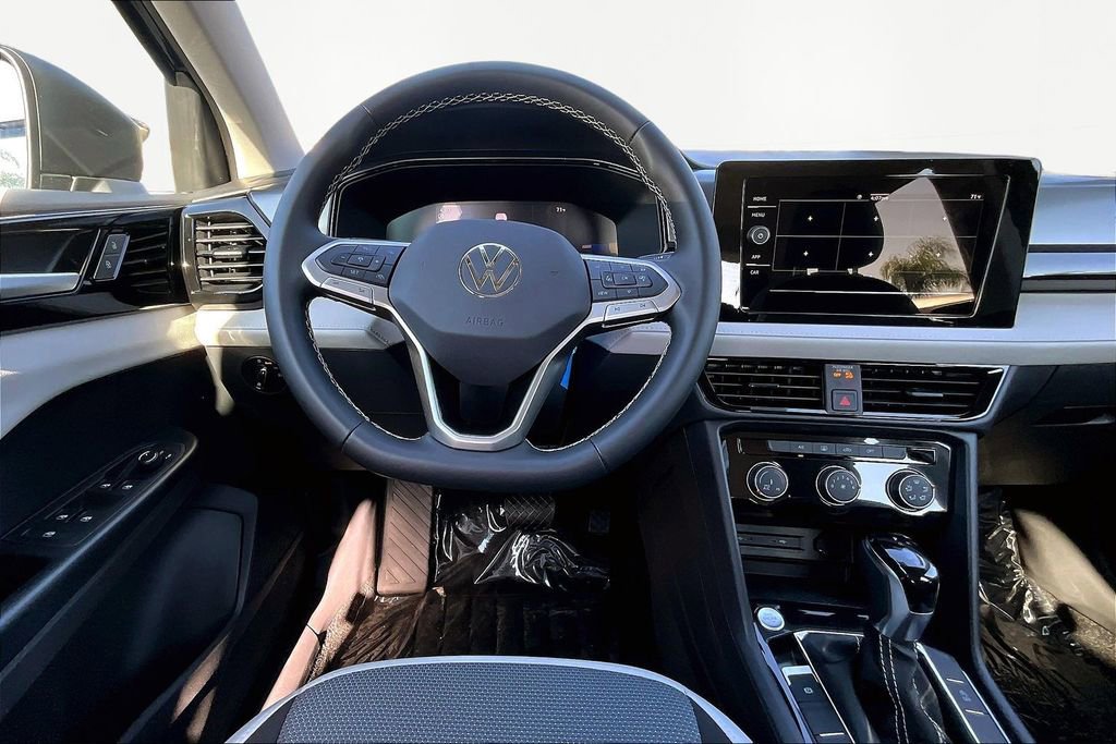 New 2026 Volkswagen Taos S image 8