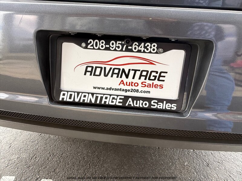 Used 2011 Buick Lucerne CXL FWD image 31