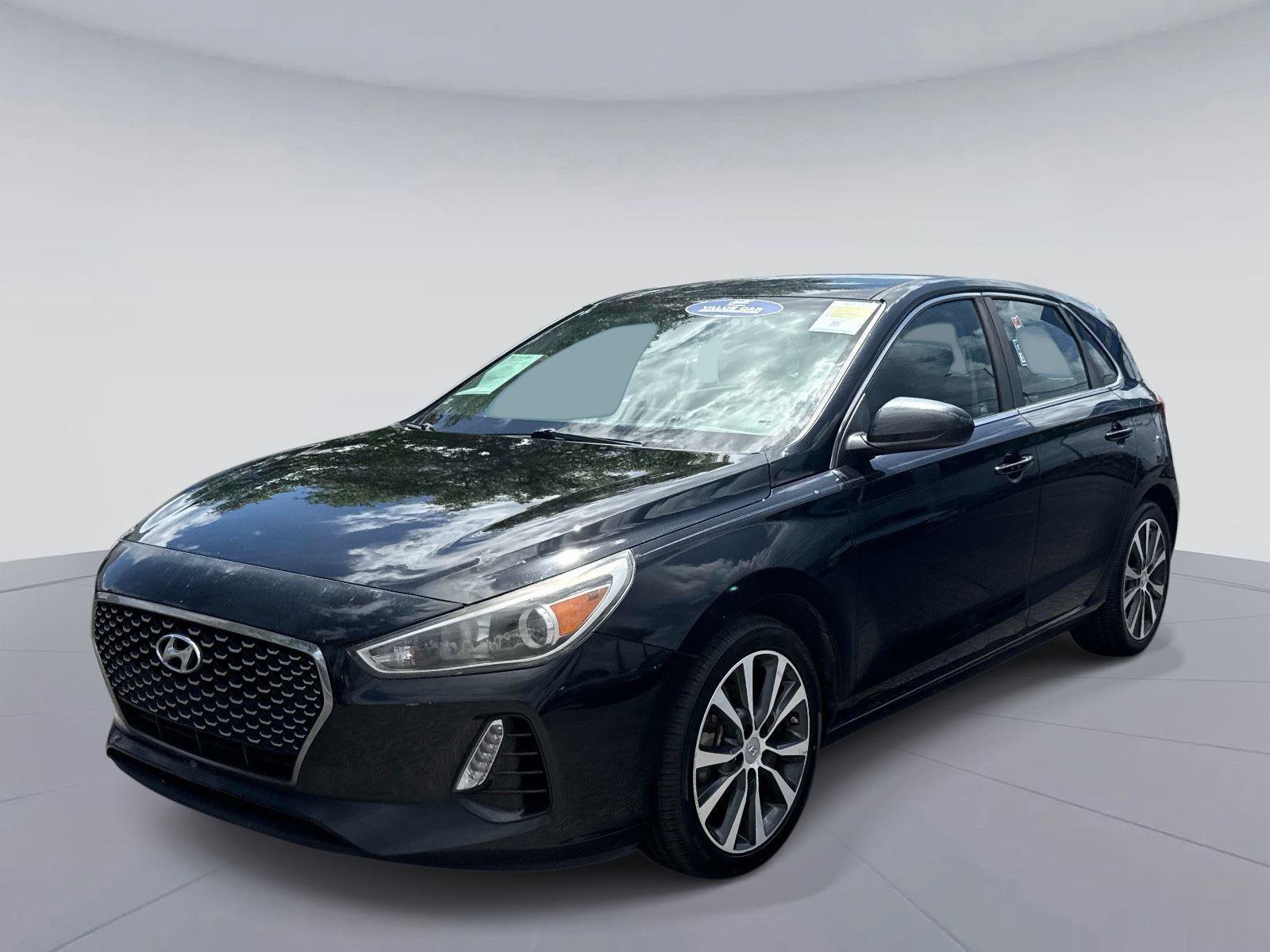 Used 2018 Hyundai Elantra GT FWD image 8