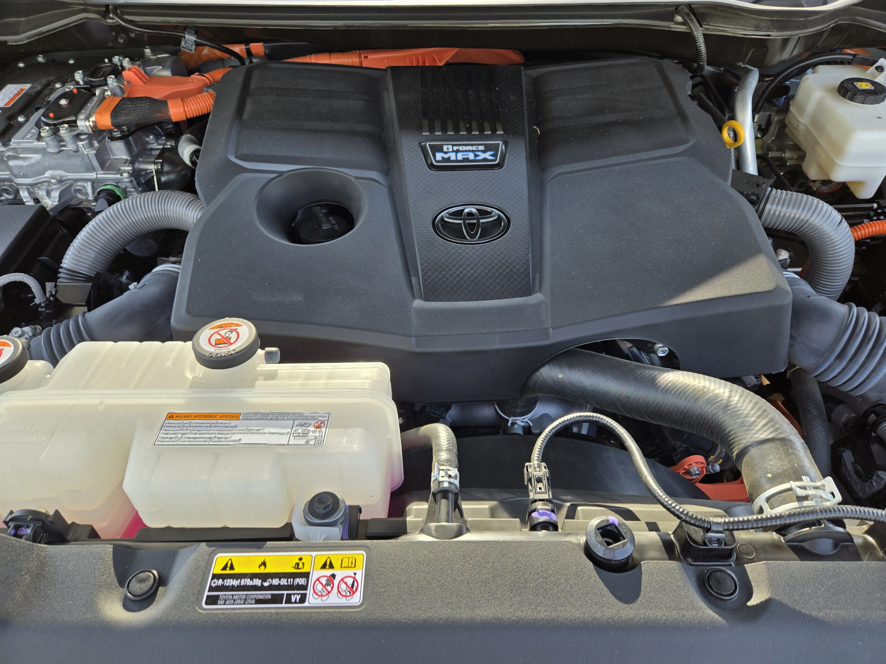 Used 2024 Toyota Sequoia Platinum AWD/4WD image 32