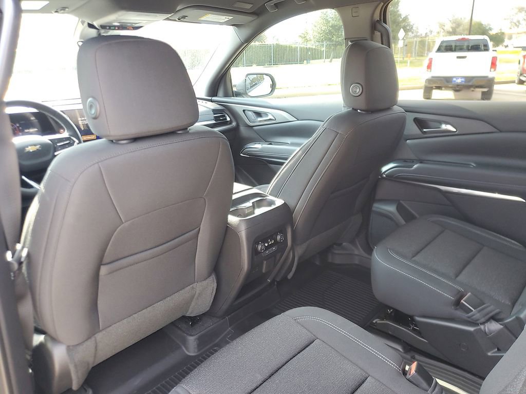 New 2026 Chevrolet Traverse LT w/ Driver Confidence Package image 11