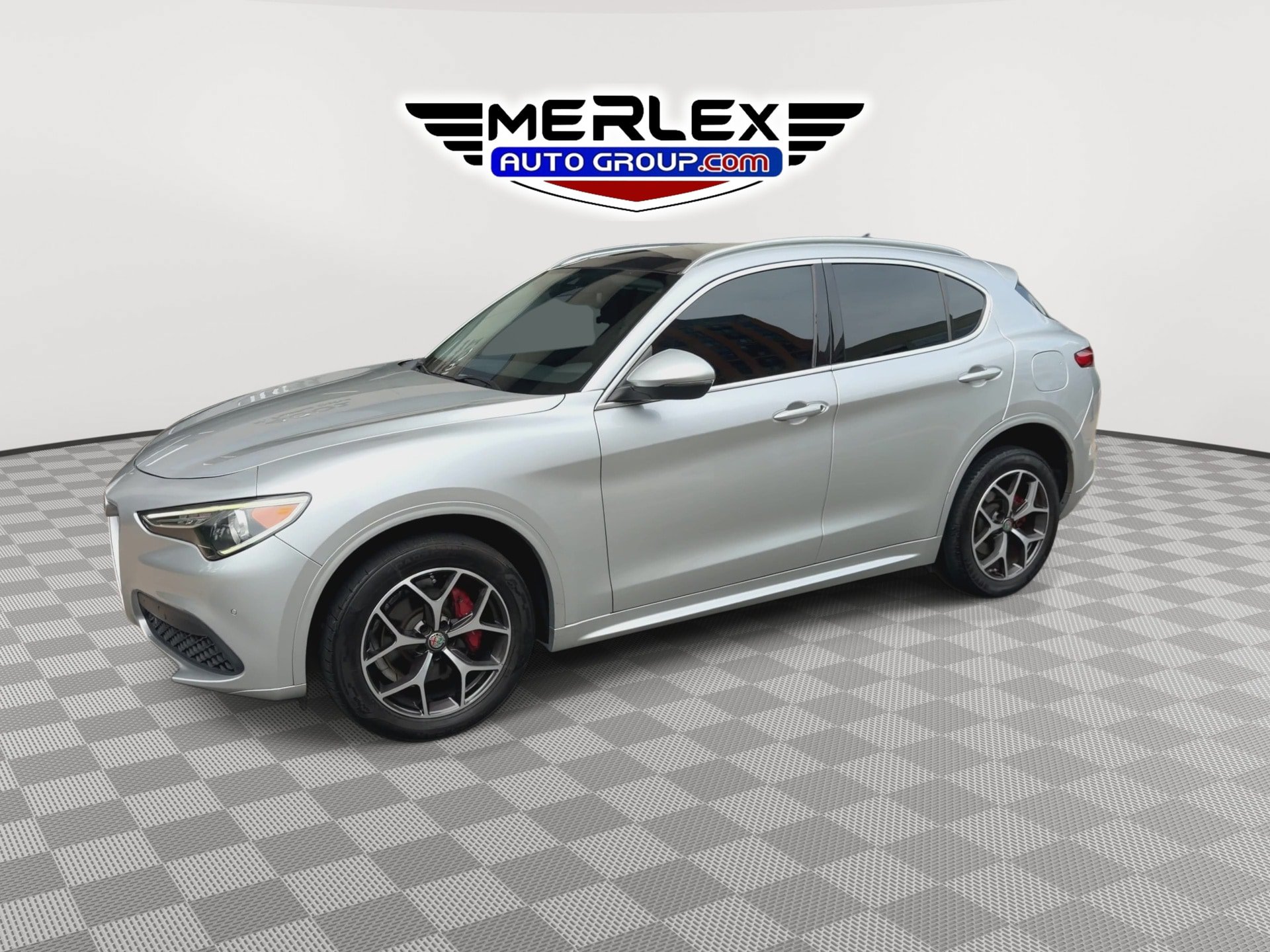 Used 2021 Alfa Romeo Stelvio Ti w/ Active Assist 2 Package TI AWD/4WD image 4