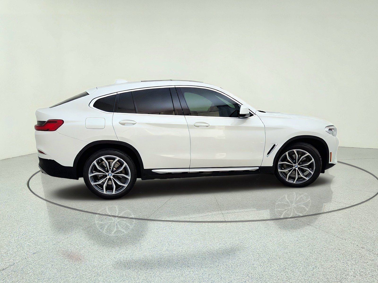 Used 2021 BMW X4 xDrive30i w/ Premium Package AWD/4WD image 7