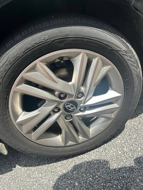 Used 2019 Hyundai Elantra Value Edition FWD image 6