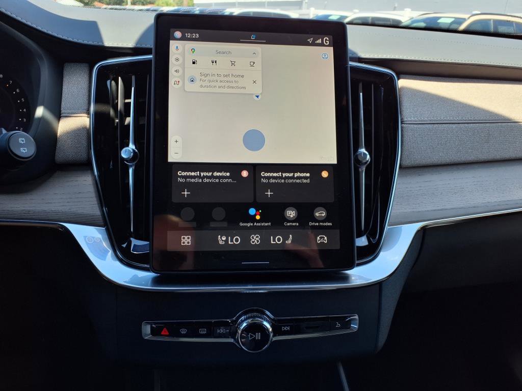 New 2026 Volvo XC90 B6 Plus w/ Protection Package Premier image 15