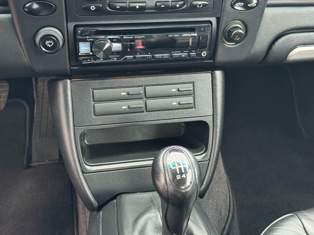 Used 2002 Porsche 911 Carrera 4 image 20