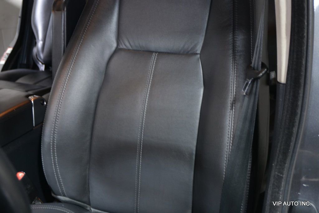 Used 2016 Land Rover LR4 HSE LUX image 13