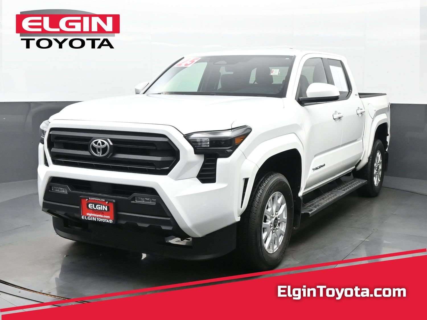 Used 2025 Toyota Tacoma SR5 AWD/4WD image 1