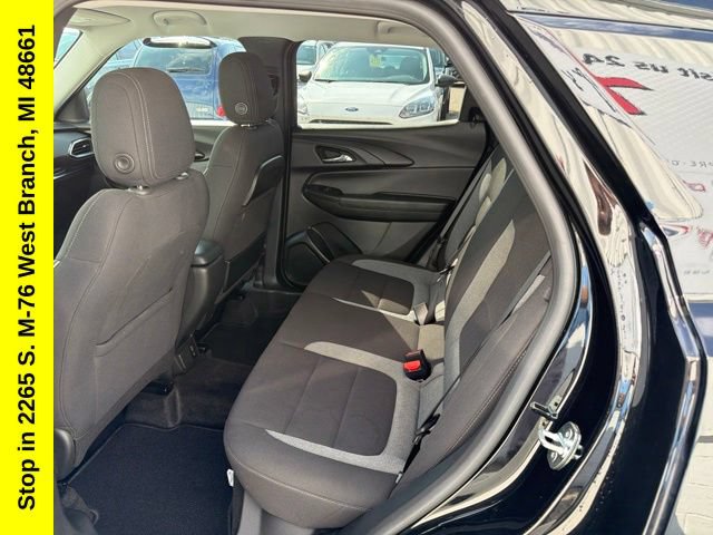 Used 2023 Chevrolet TrailBlazer LT w/ Convenience Package AWD/4WD image 14