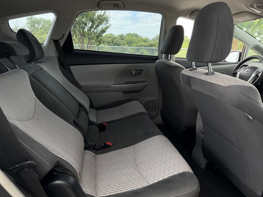 Used 2017 Toyota Prius V Three FWD image 28