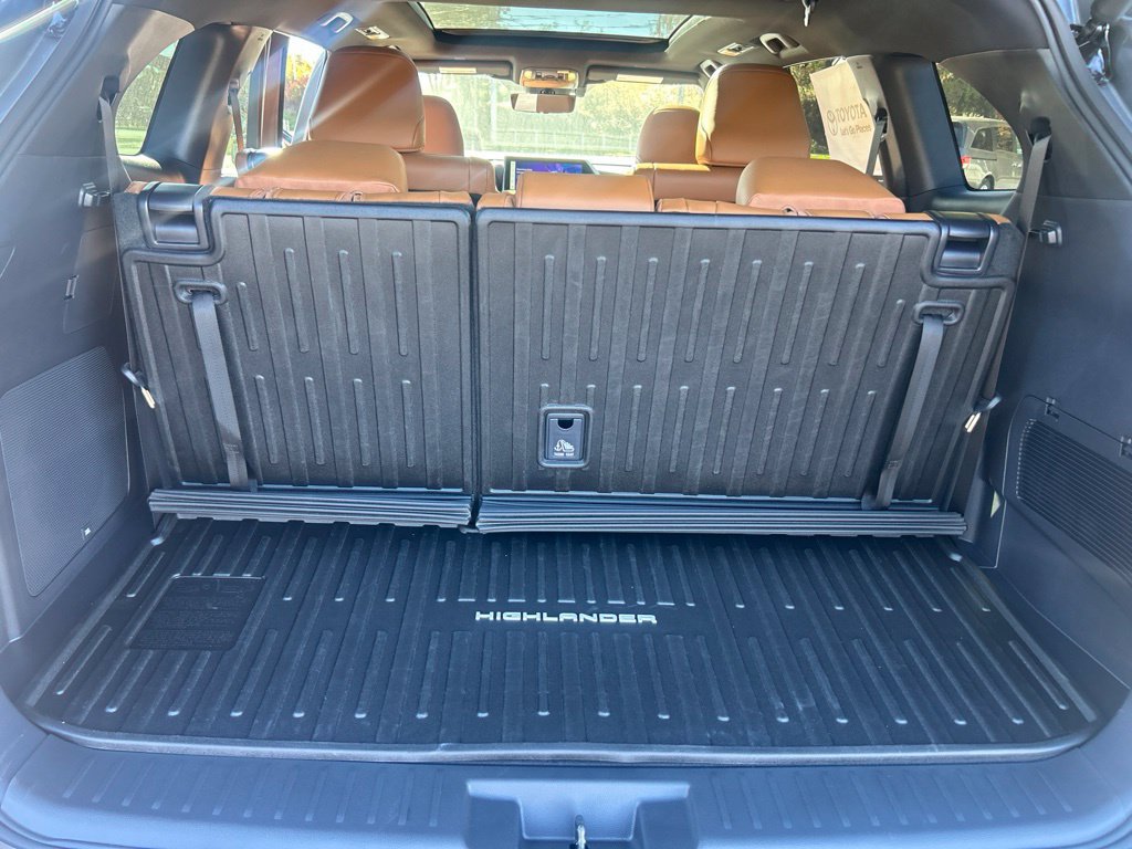 New 2026 Toyota Highlander Platinum AWD/4WD image 26