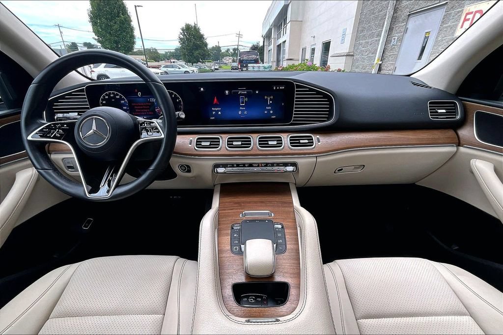 Certified 2025 Mercedes-Benz GLE 350 4MATIC image 15