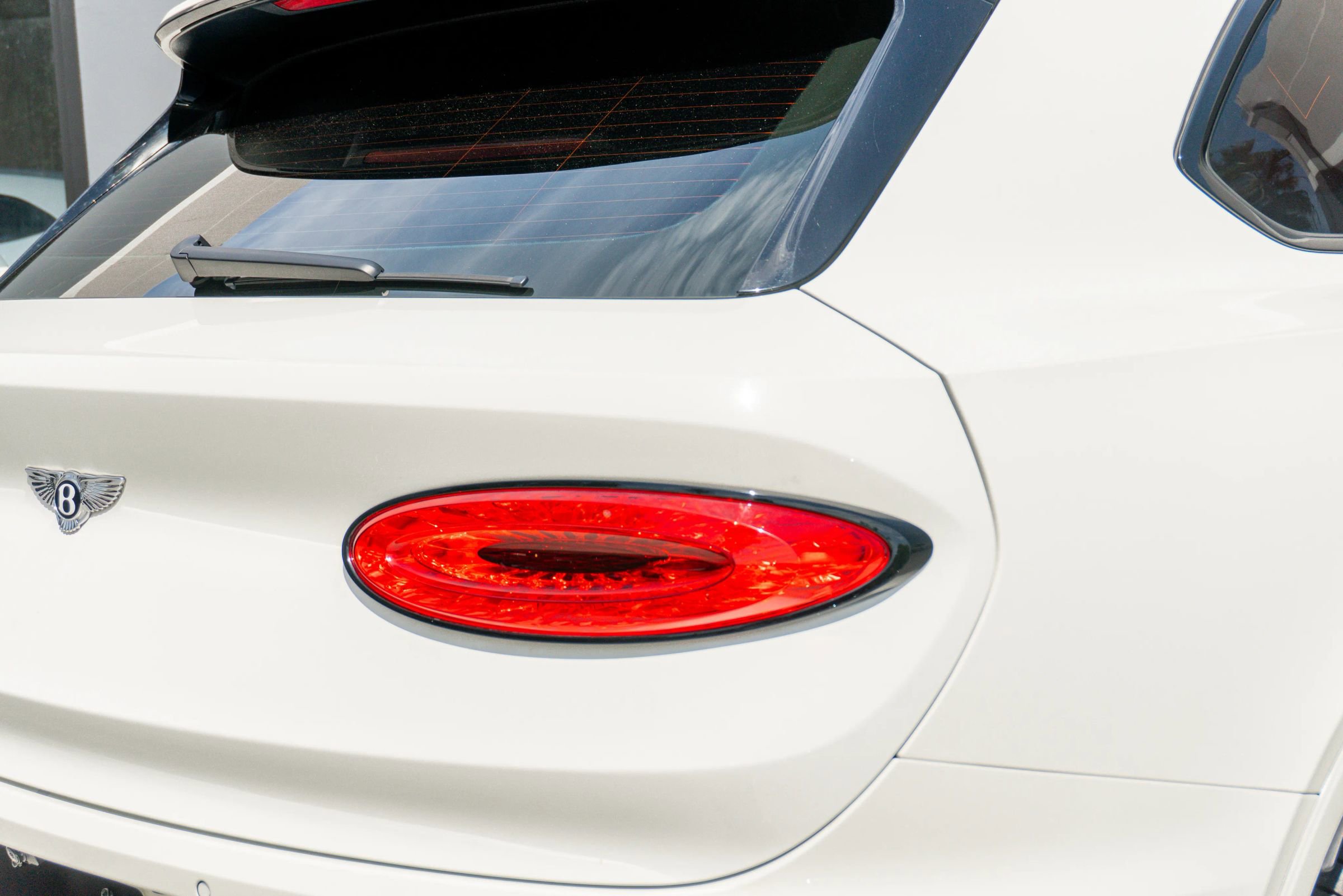 Used 2023 Bentley Bentayga image 40