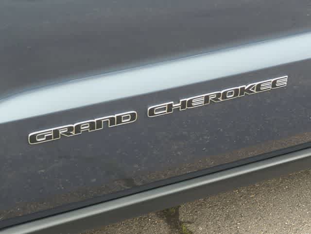 Certified 2020 Jeep Grand Cherokee Limited AWD/4WD image 13
