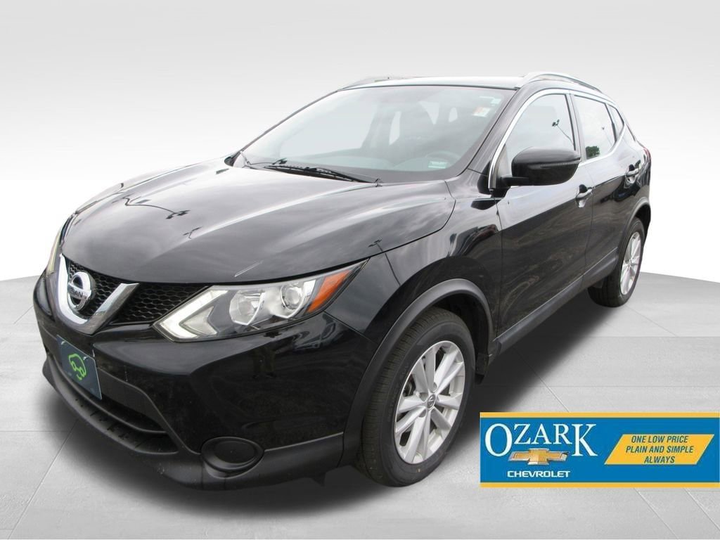 Used 2017 Nissan Rogue Sport SV AWD/4WD image 1