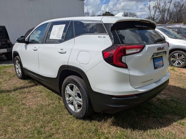 Used 2024 GMC Terrain SLE image 4