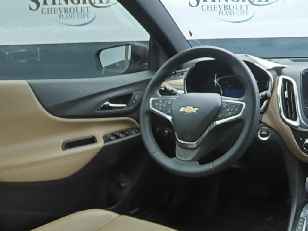 Used 2023 Chevrolet Equinox Premier FWD image 16