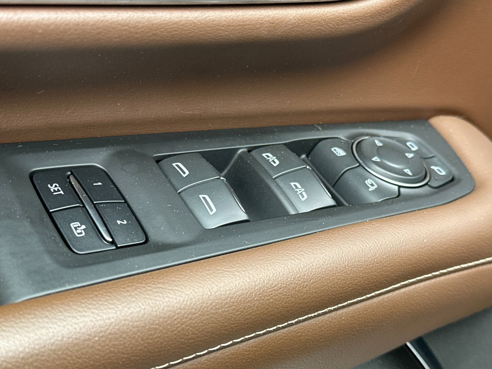 Used 2021 Chevrolet Tahoe High Country image 12