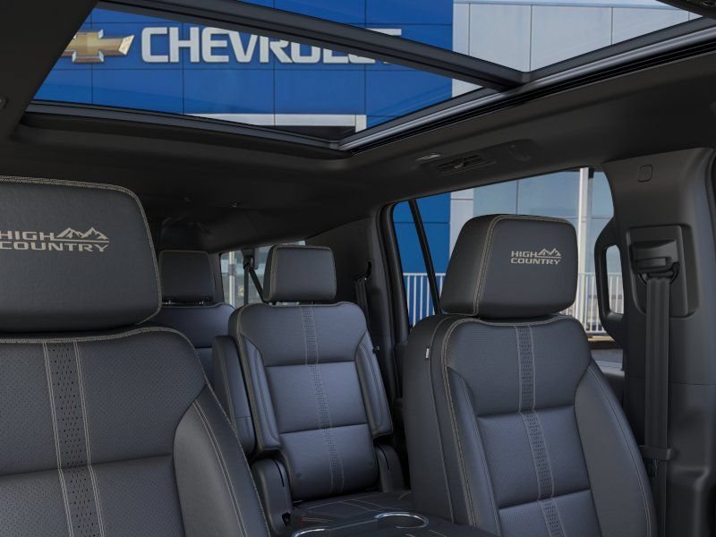 New 2026 Chevrolet Suburban High Country AWD/4WD image 24