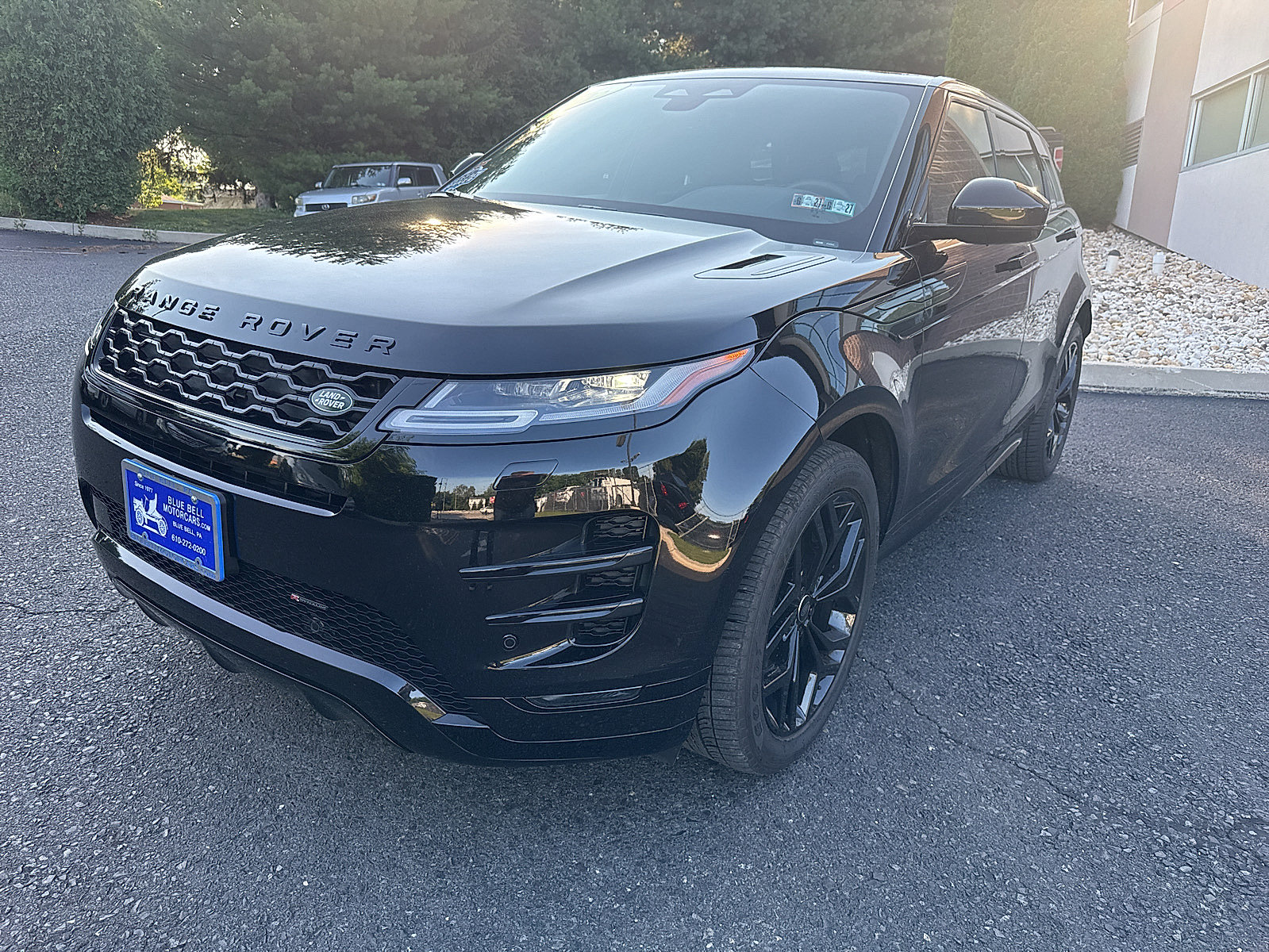 Used 2023 Land Rover Range Rover Evoque R-Dynamic SE AWD/4WD image 15