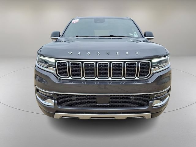 Used 2024 Jeep Wagoneer Series III AWD/4WD image 3