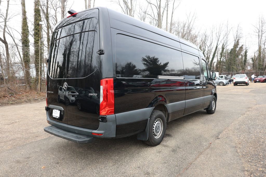 Used 2024 Mercedes-Benz Sprinter 2500 w/ Acoustic Package image 5