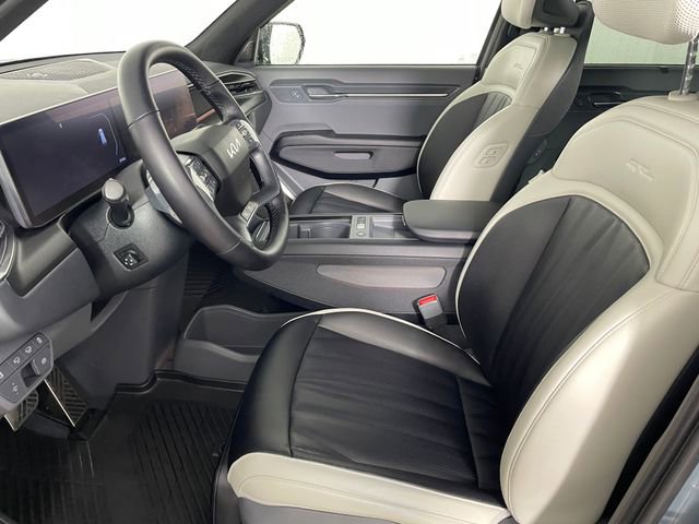 Certified 2024 Kia EV9 GT-Line image 2