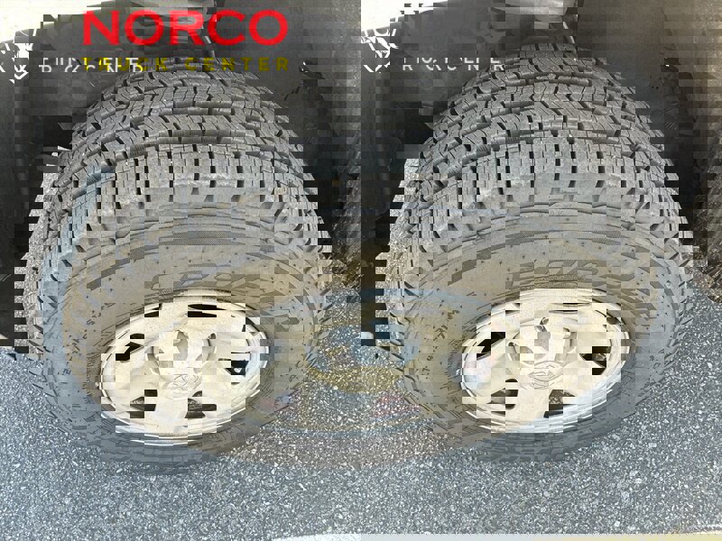 Used 2020 Toyota Tacoma SR image 14