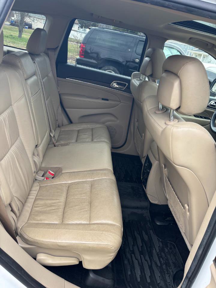 Used 2014 Jeep Grand Cherokee Limited AWD/4WD image 24