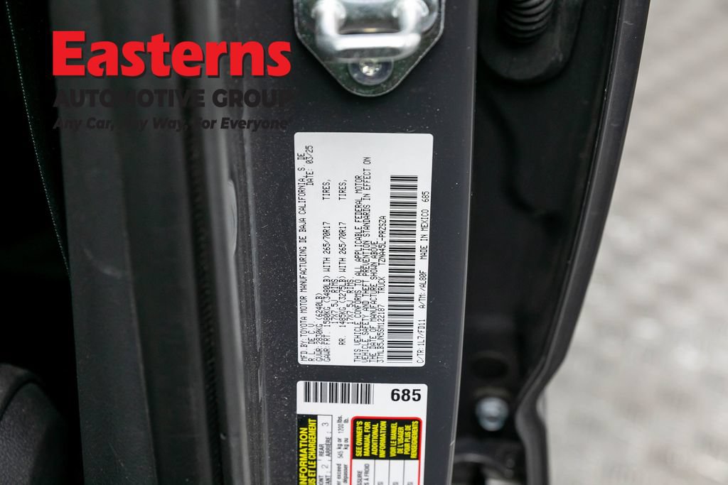 Used 2025 Toyota Tacoma TRD Off-Road AWD/4WD image 33